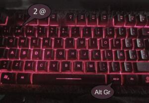 Cómo hacer el arroba (@) en teclado de laptop y PC